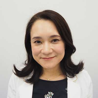 常勤医師 塩塚 有希子